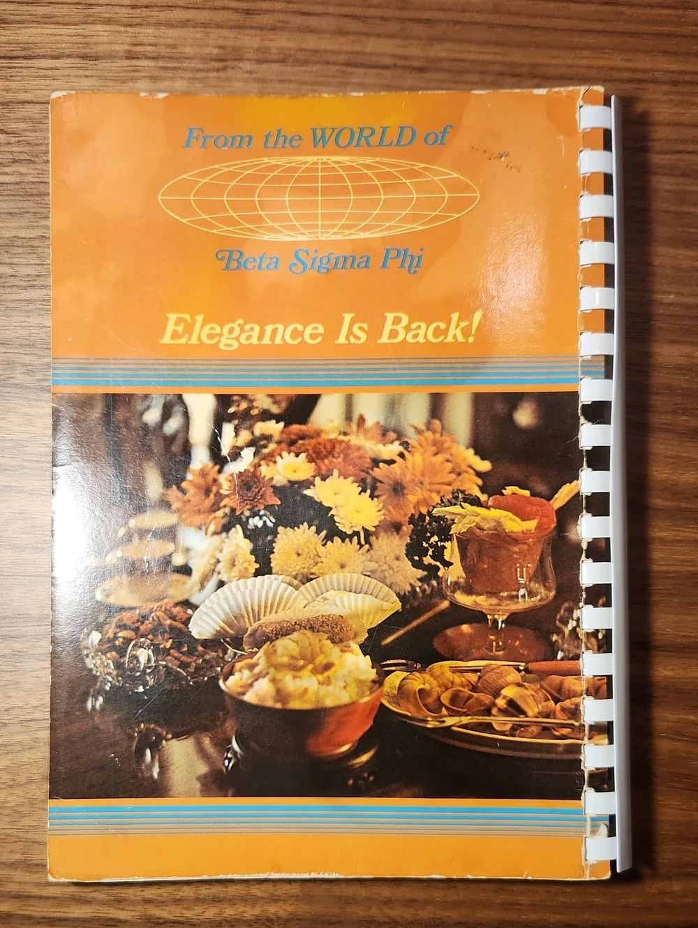 1978 Recipes From the World Beta Sigma Phi Vintage International